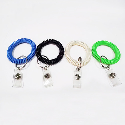 Bobine en plastique étirable de poignet de bracelet colorée par solide avec le porte-clés